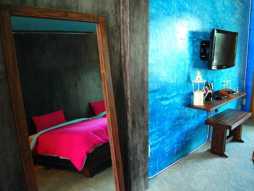 Qi 68 Hotel Chiang Mai Exterior photo